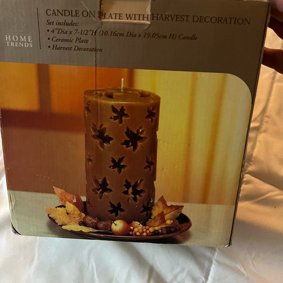 Home Trends Other - Home Trends Autumn Leaf Candle with Plate